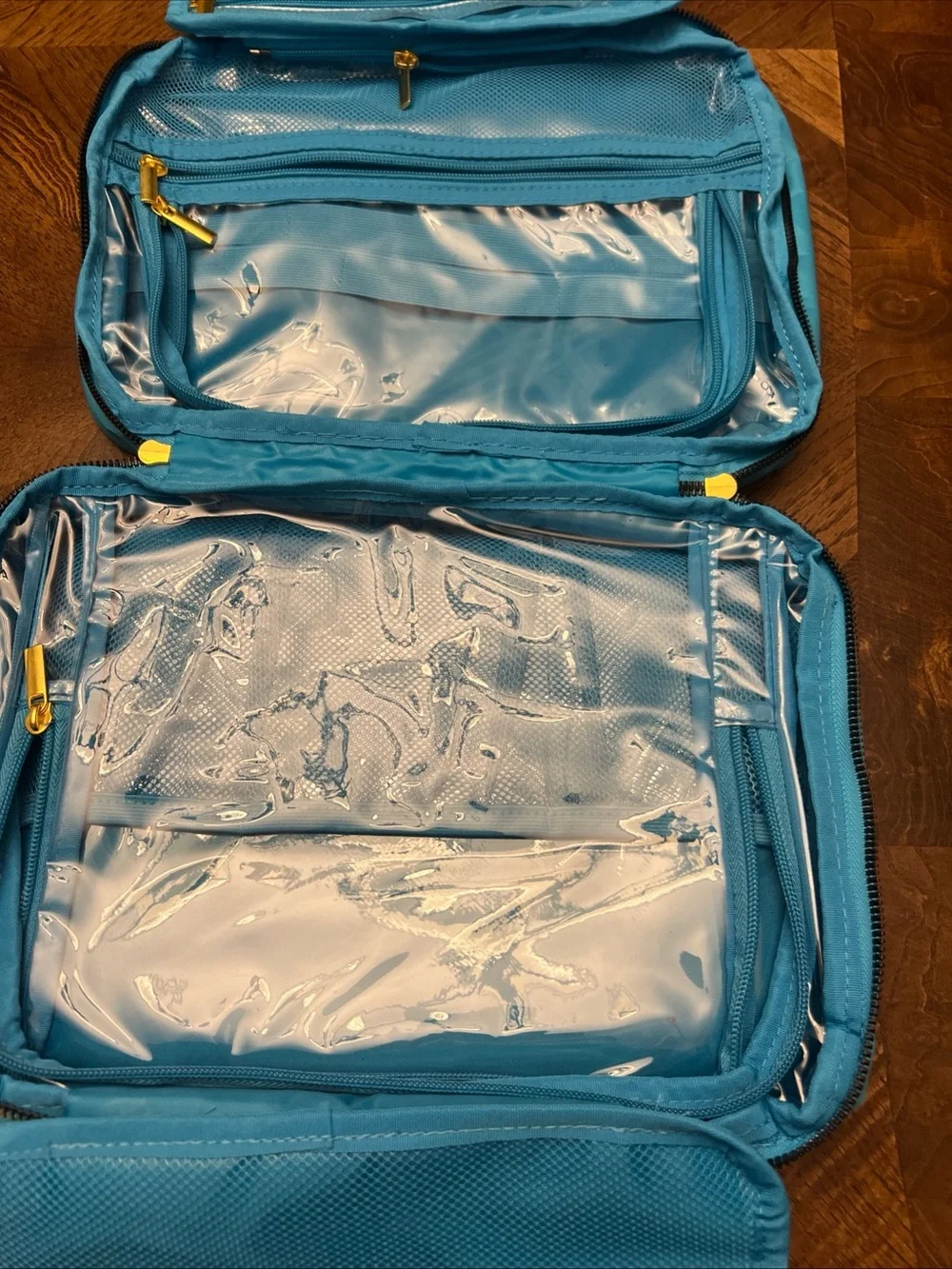 Joy Mangano Eco Luxe World Traveler Light & Chic Toiletry Case - Blue- NWOT